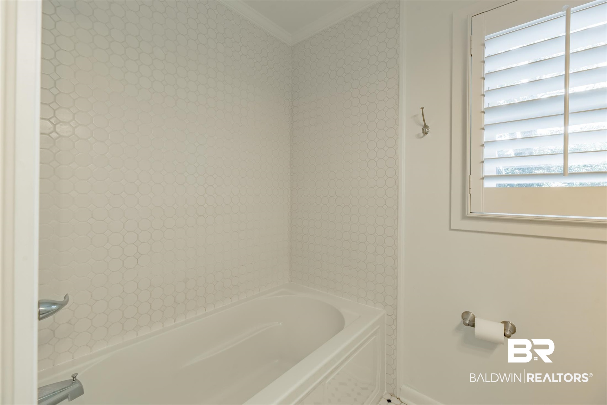 353 Azalea Street Fairhope, AL 36532 - Photo 16 of 49