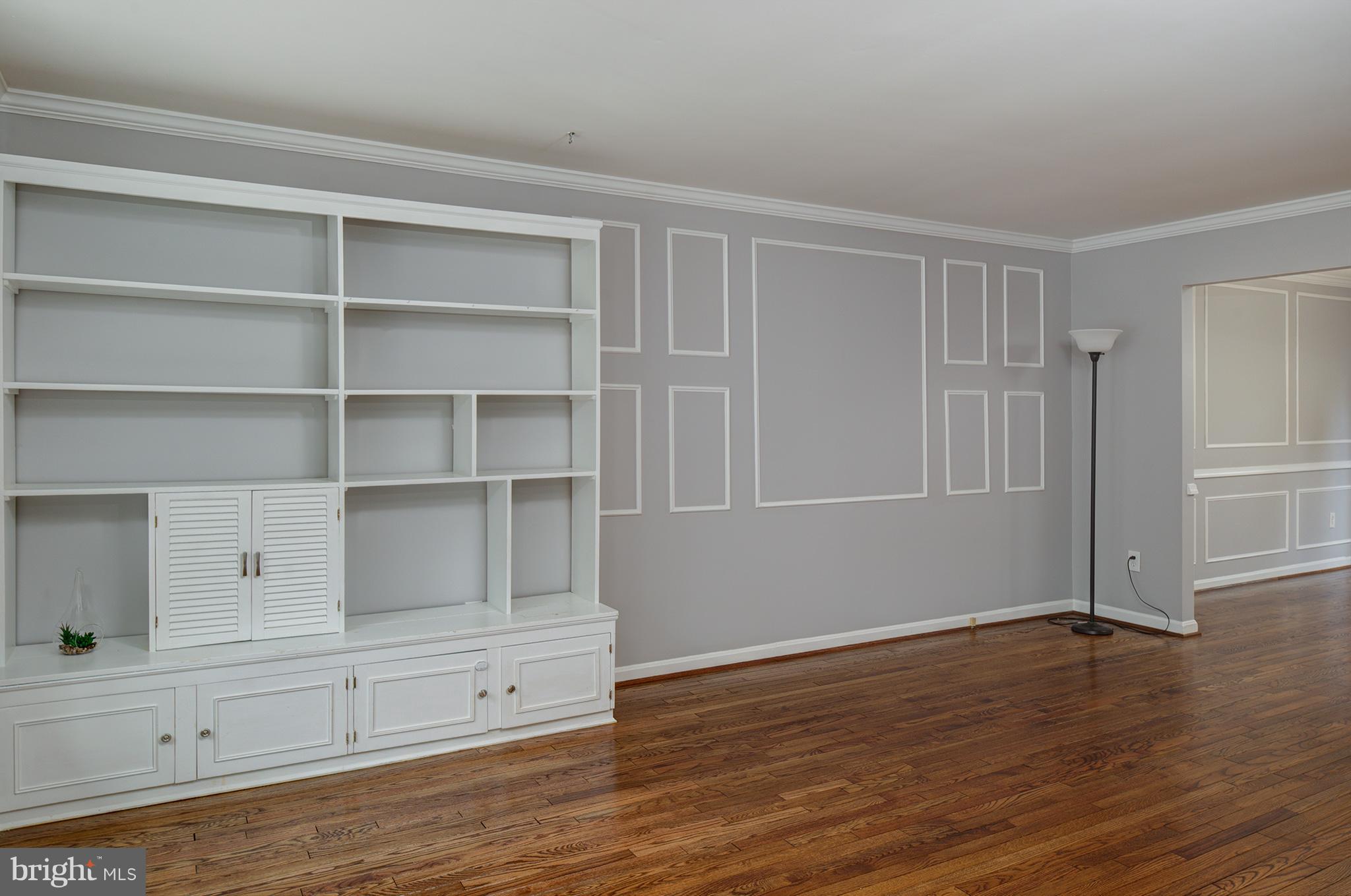 2107 Golf Course Drive Reston, VA 20191 - Photo 3 of 21 BRIGHT LIVING ROOM WITH HARDWOOD FLOORS