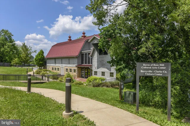 $749,900 | 348 Tyson Drive, Berryville, VA 22611