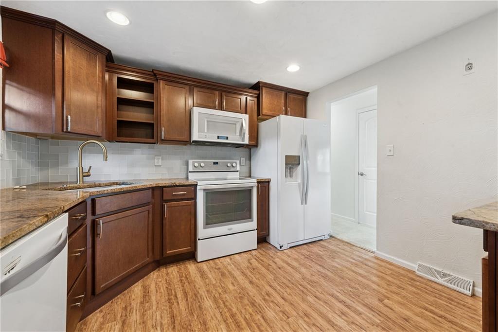 103 Ruth Drive Hunker, PA 15639 - Photo 7 of 29 Gallery Image 7