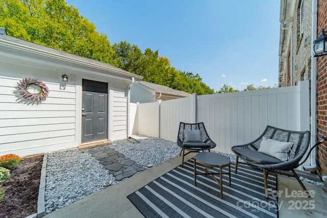 $2,100 | 13107 Arbor Day Court, Charlotte, NC 28269