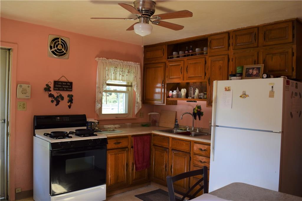 720 Ganges Way Pittsburgh, PA 15207 - Photo 4 of 11 Gallery Image 4