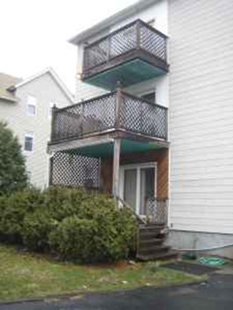 9 Ekman Street Worcester, MA 01607 - Photo 2 of 6 Gallery Image 2