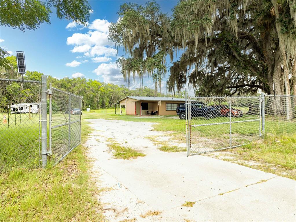 7301 Northwest Gainesville Road Ocala, FL 34475 - Photo 4 of 33