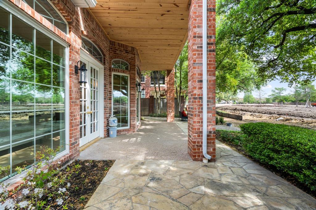5120 Briar Tree Drive Dallas, TX 75248 - Photo 35 of 40 a view of a house with a outdoor space