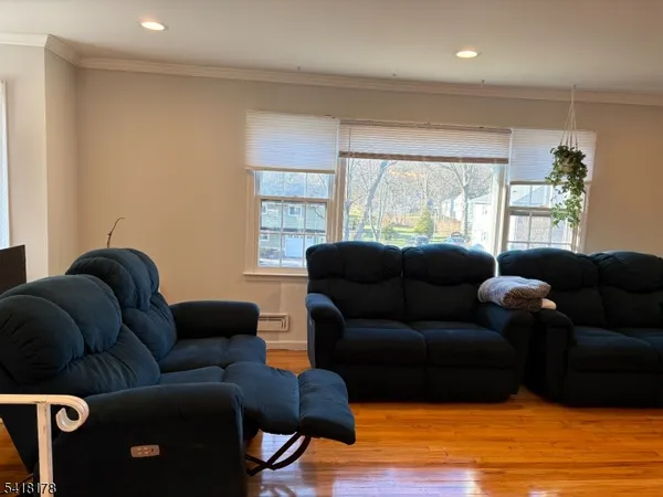 $4,600 | 52 Oakwood Avenue, Livingston, NJ 07039