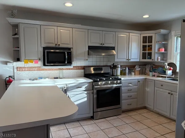 $4,600 | 52 Oakwood Avenue, Livingston, NJ 07039
