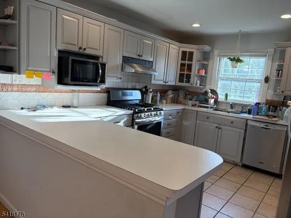 $4,600 | 52 Oakwood Avenue, Livingston, NJ 07039