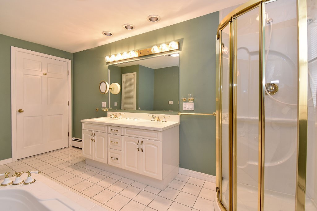 87 Division Street Lincoln, RI 02838 - Photo 12 of 28