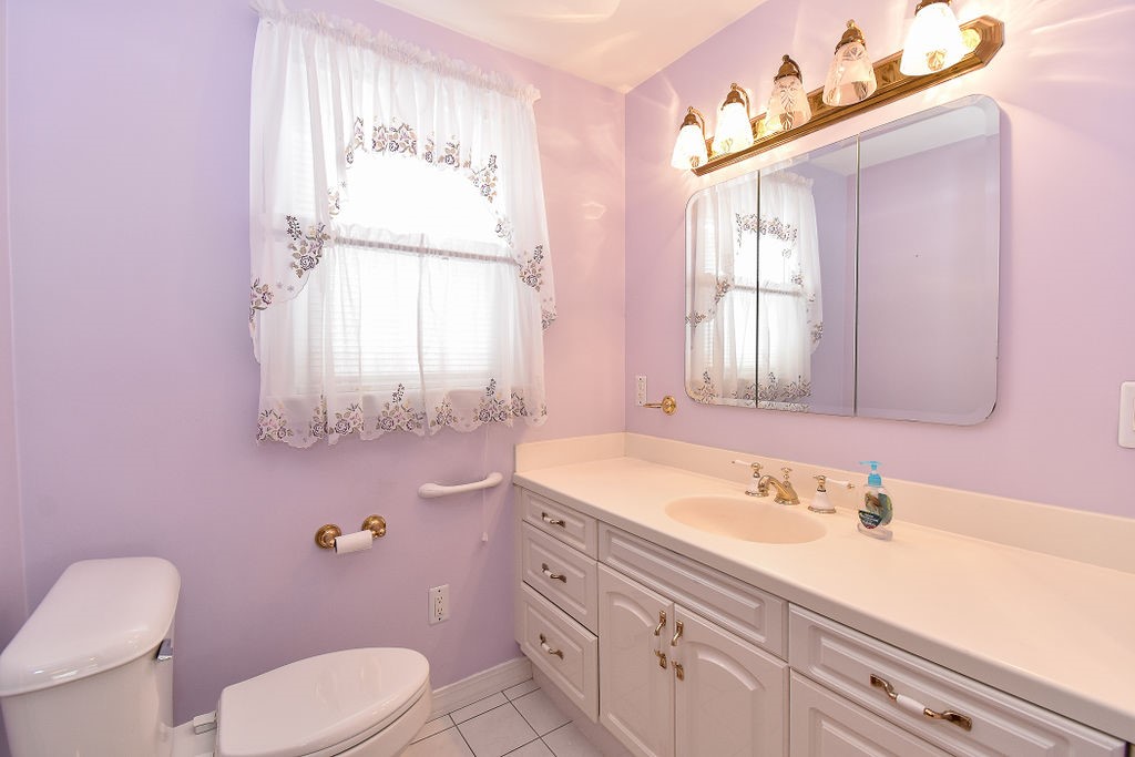 87 Division Street Lincoln, RI 02838 - Photo 16 of 28