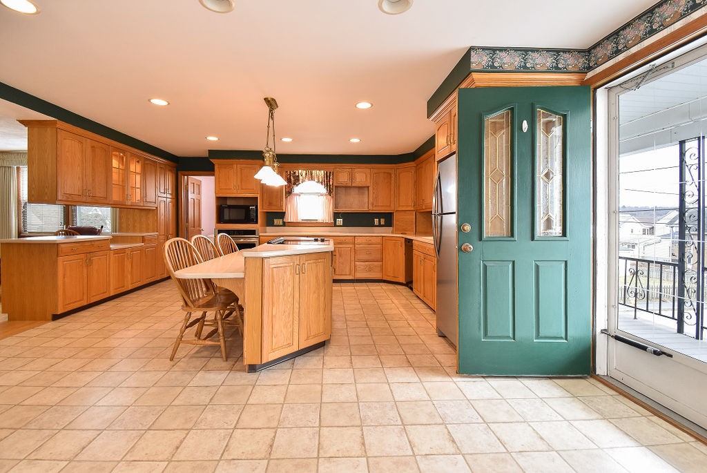 87 Division Street Lincoln, RI 02838 - Photo 10 of 28
