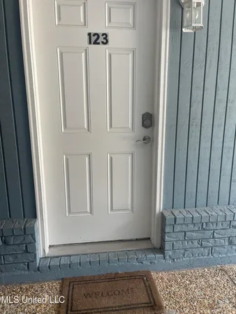 $2,900 | 1282 Beach Boulevard, Unit 123, Biloxi, MS 39530