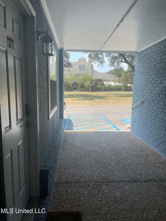 $2,900 | 1282 Beach Boulevard, Unit 123, Biloxi, MS 39530
