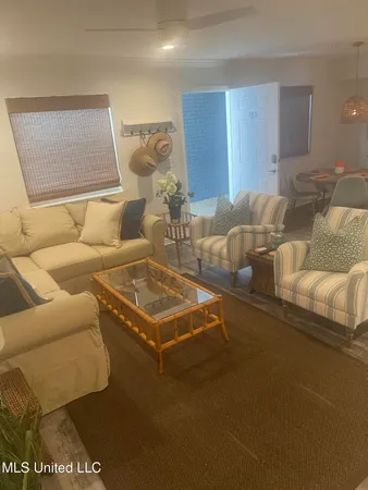 $2,900 | 1282 Beach Boulevard, Unit 123, Biloxi, MS 39530