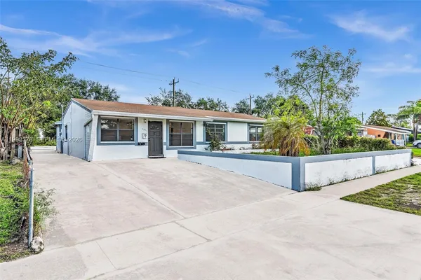 $4,250 | 7041 Raleigh Street, Unit B, Hollywood, FL 33024