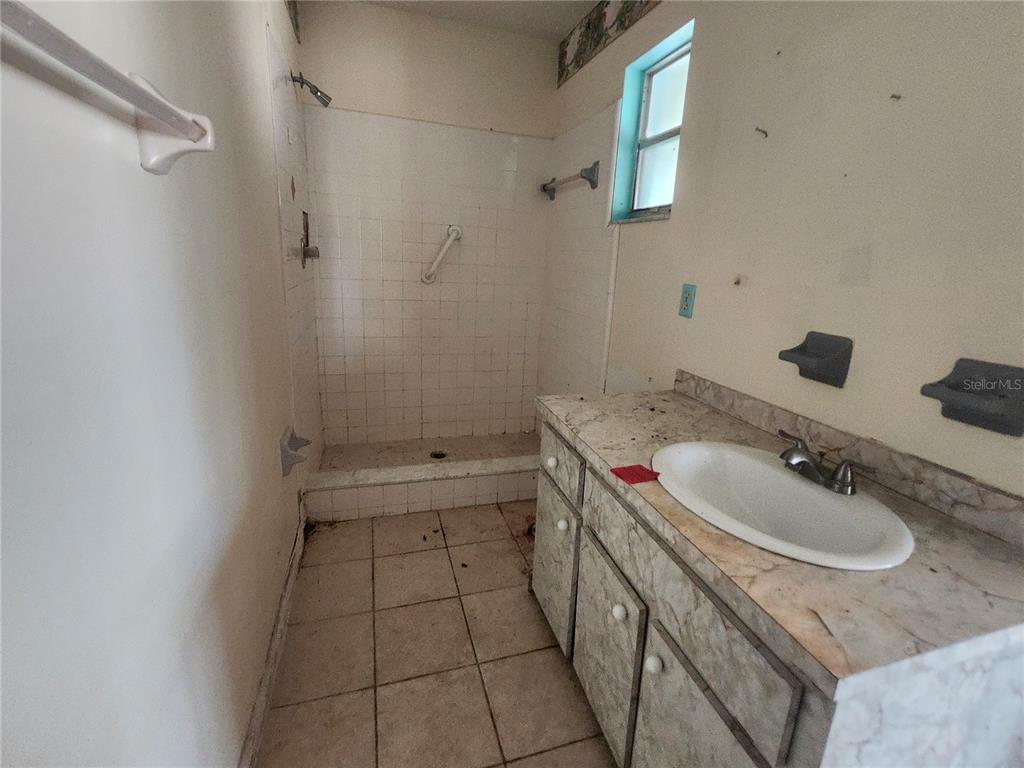 2377 Giovanni Avenue Spring Hill, FL 34608 - Photo 8 of 14