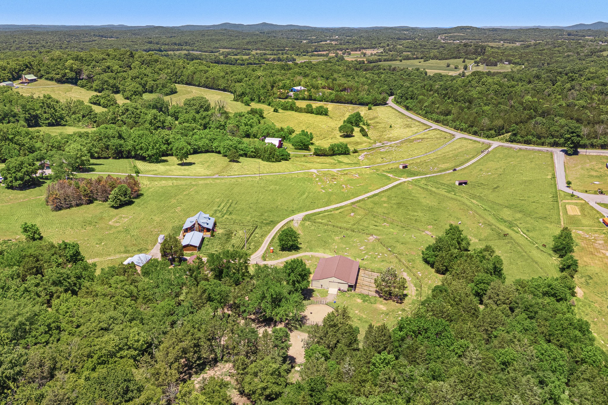 642 Beach Bottom Road Watertown, TN 37184 - Photo 8 of 48 a view of a city