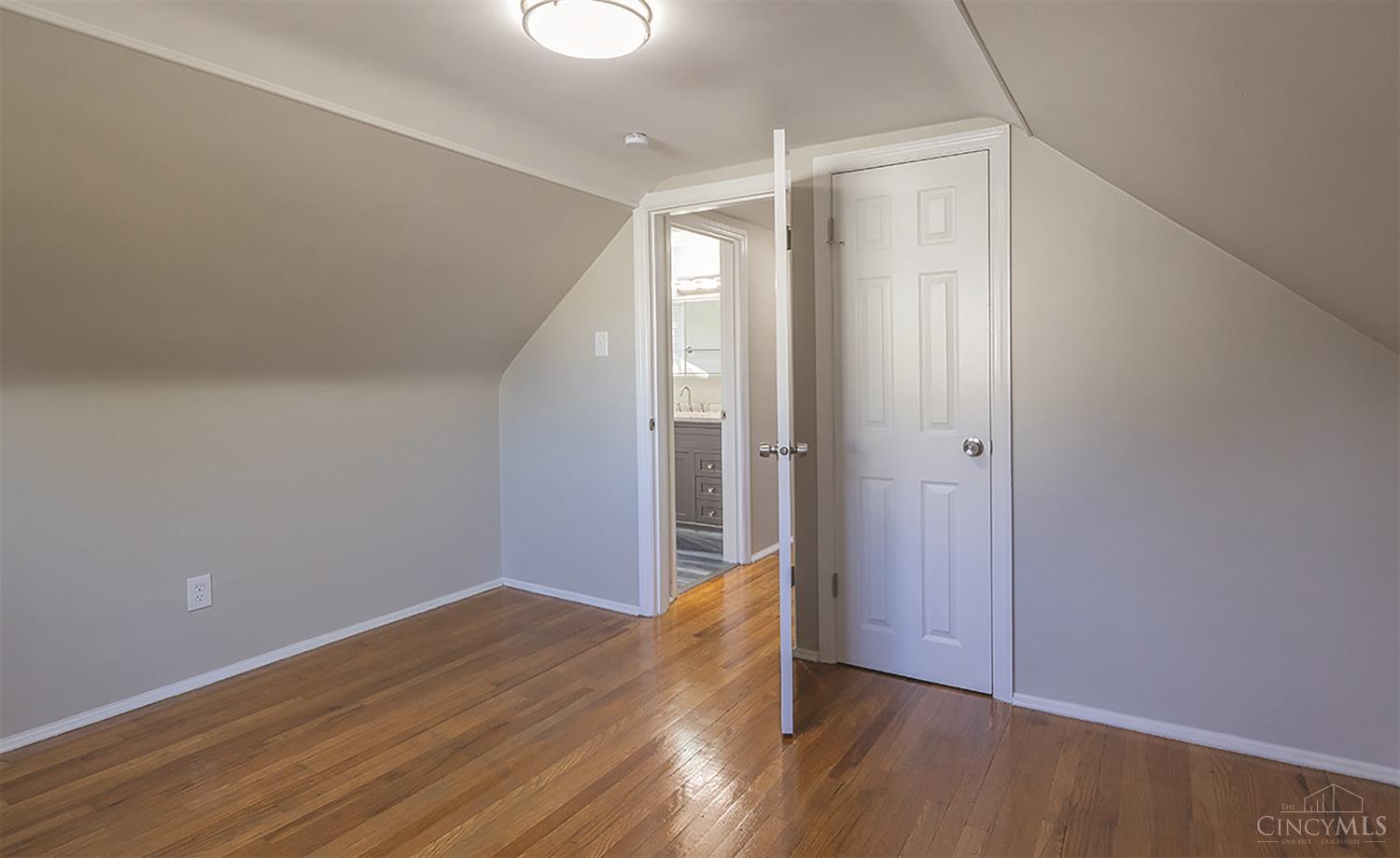 5429 Sidney Road Cincinnati, OH 45238 - Photo 23 of 32 Gallery Image 23