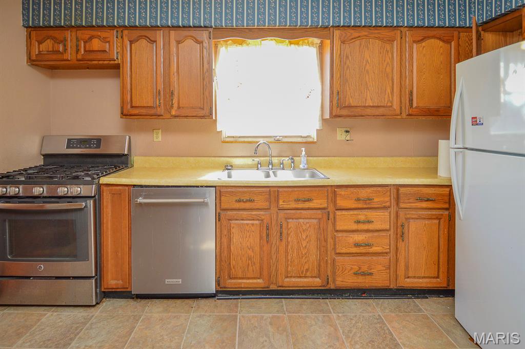 1202 State Street Collinsville, IL 62234 - Photo 11 of 28