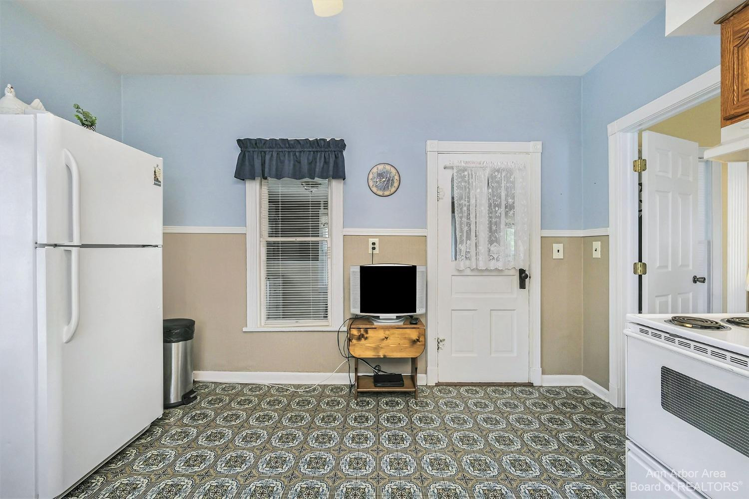 10001 Dundee Azalia Road Maybee, MI 48159 - Photo 15 of 38 Photo 15
