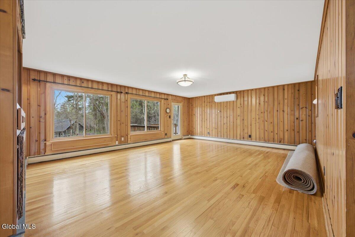 43 Meadowview Road Queensbury, NY 12804 - Photo 19 of 37 25-010_IMG_3038
