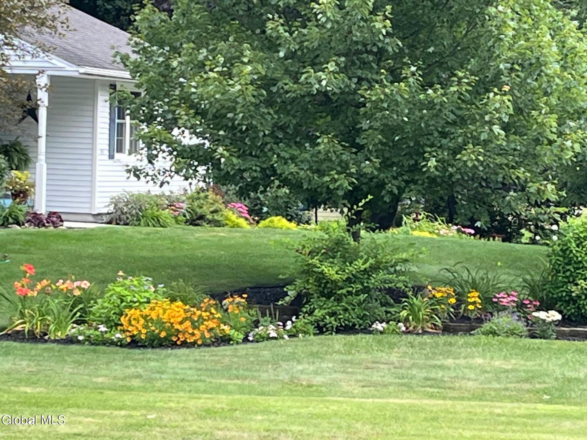 43 Meadowview Road Queensbury, NY 12804 - Photo 6 of 37 Summer in bloom