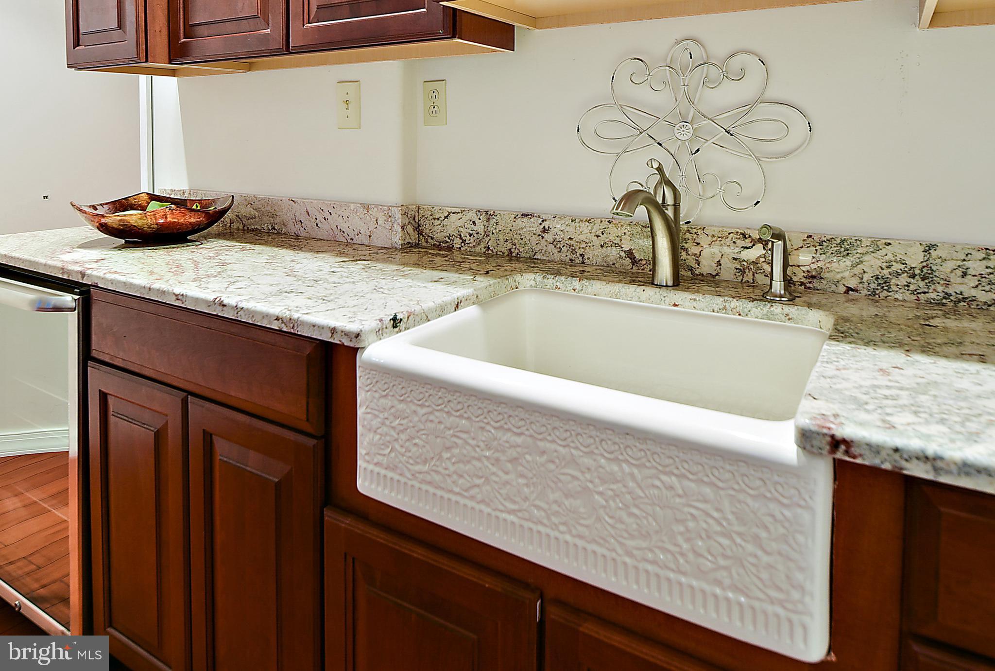 6345 South Point Road Berlin, MD 21811 - Photo 53 of 107 2nd Floor Master Suite