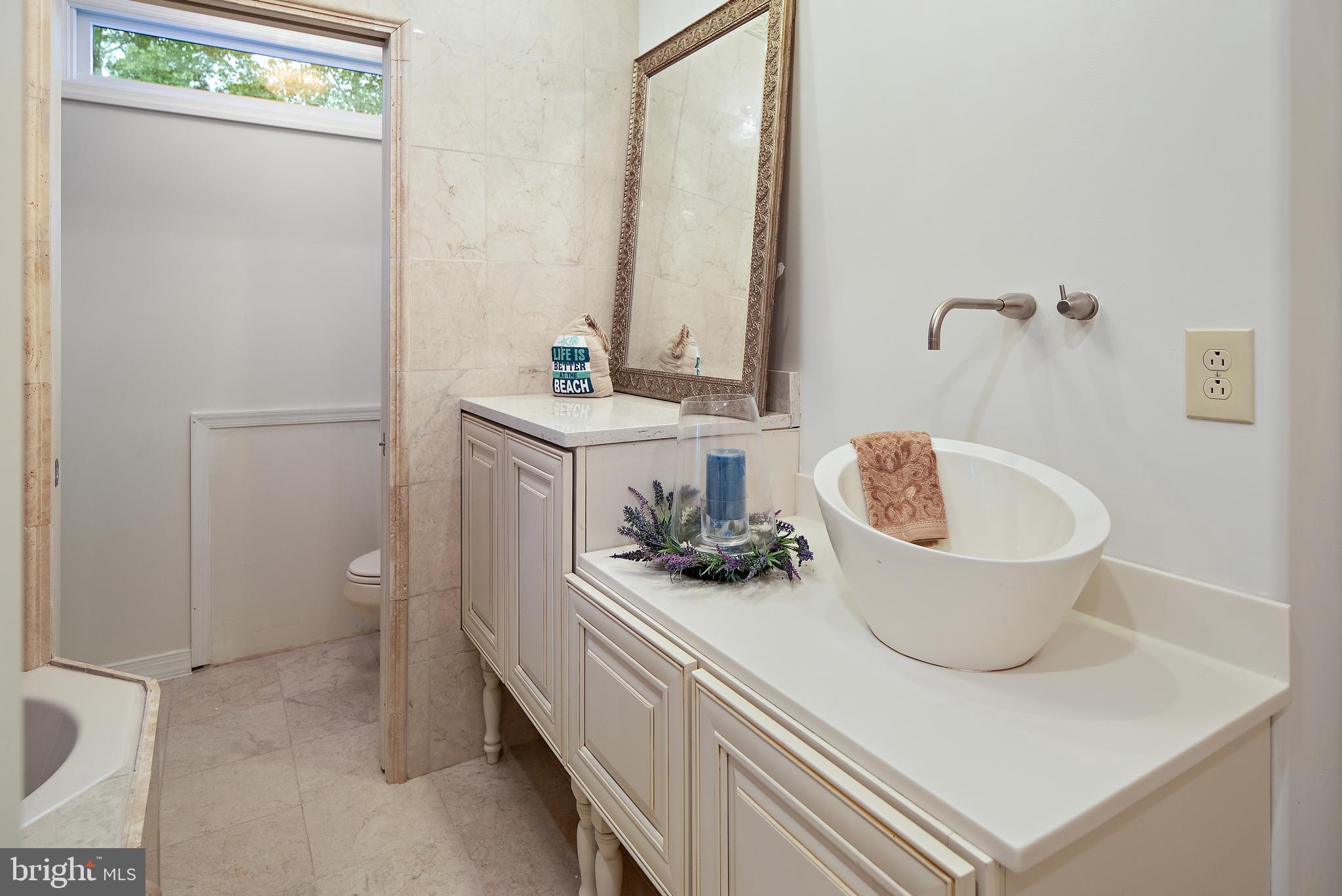 6345 South Point Road Berlin, MD 21811 - Photo 60 of 107 2nd Fl. Master As Entertainment Room Bath