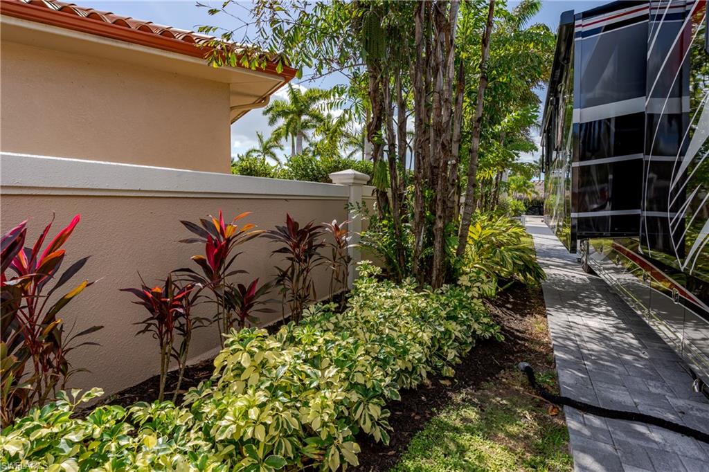 13547 Snook Circle Naples, FL 34114 - Photo 14 of 37