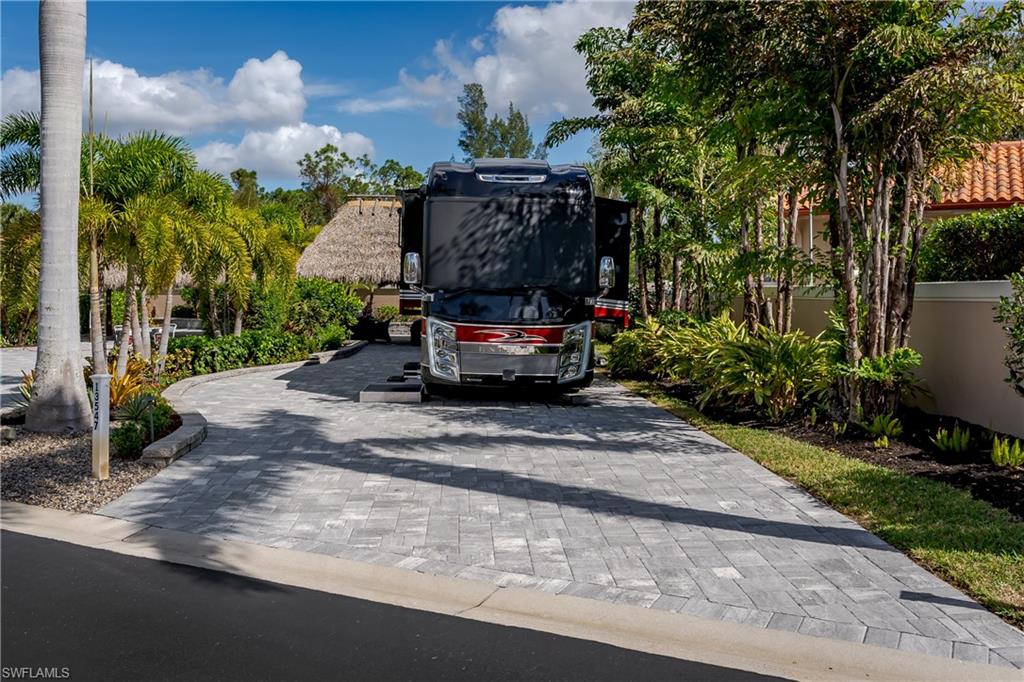 13547 Snook Circle Naples, FL 34114 - Photo 32 of 37