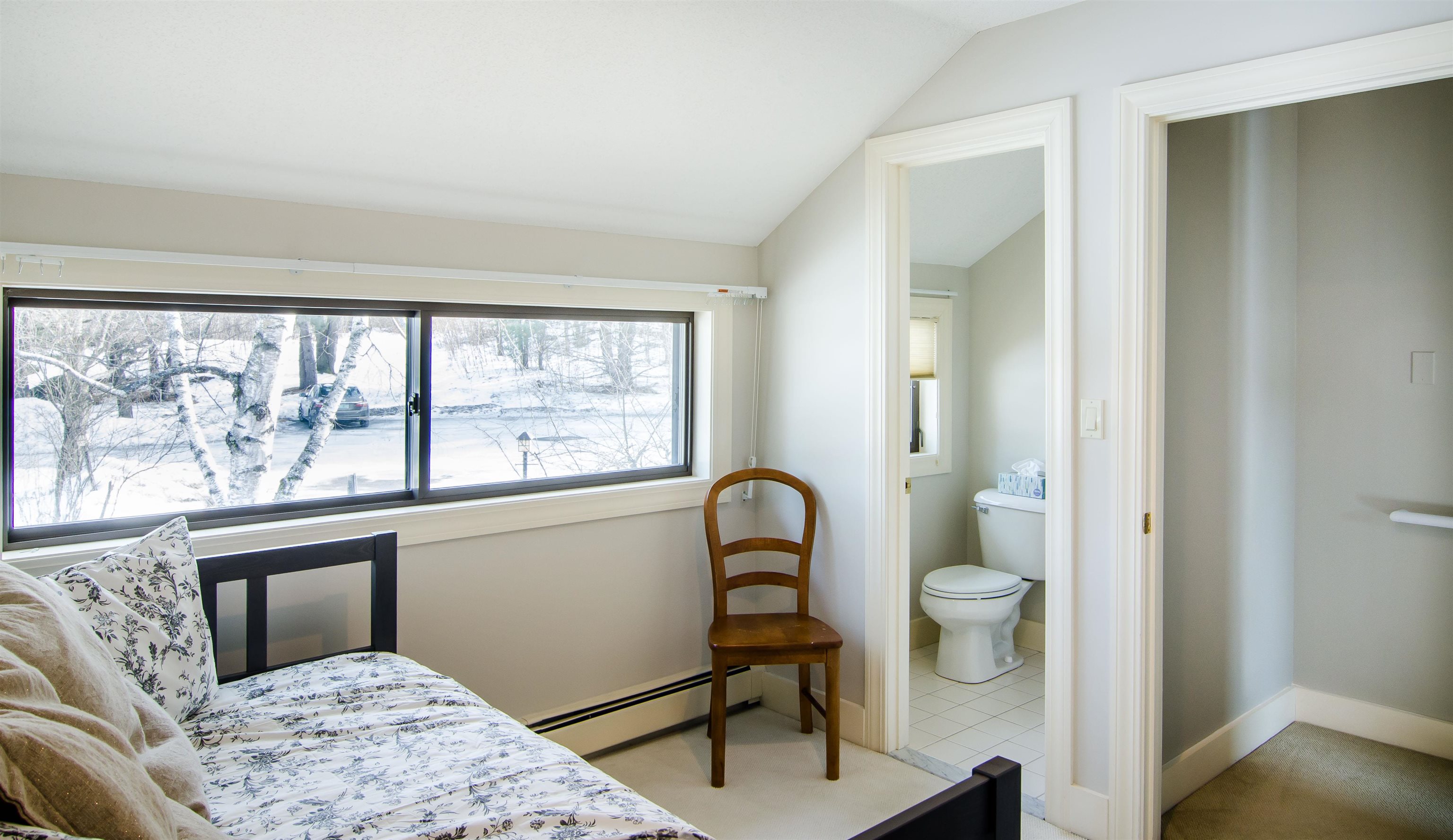 919 Murphys Road, Unit 1B Hartford, VT 05059 - Photo 7 of 17 Gallery Image 7