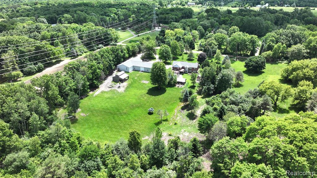 5233 Crawford Road Dryden, MI 48428 - Photo 3 of 95