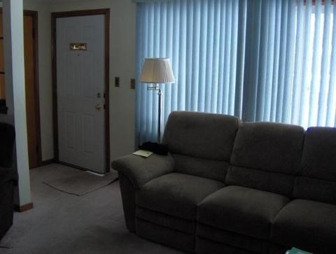 17444 Wick Road Allen Park, MI 48101 - Photo 6 of 12 459973-5.JPG