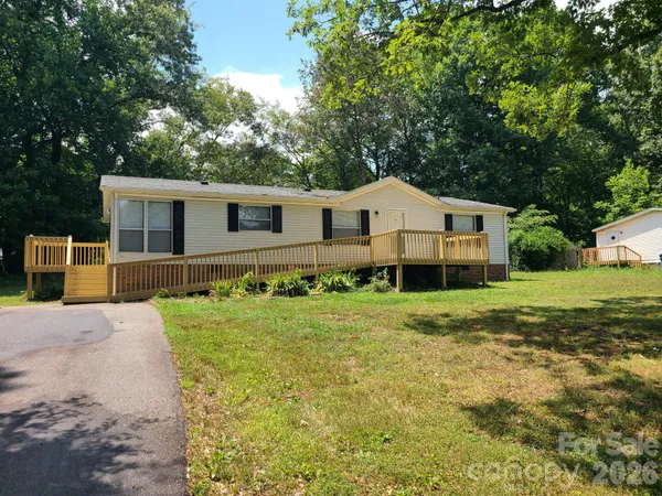$199,900 | 3111 Redbud Place, Lenoir, NC 28645