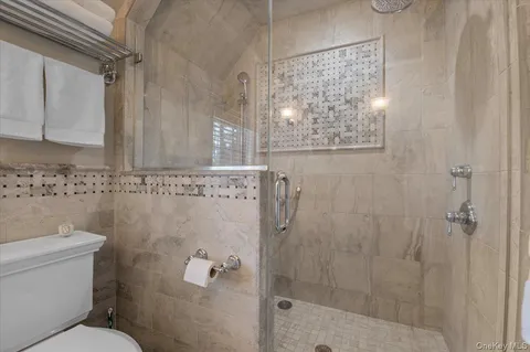 $1,999,000 | 12 Hampton Road, Port Washington, NY 11050