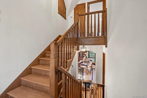 $1,999,000 | 12 Hampton Road, Port Washington, NY 11050