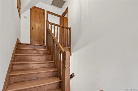 $1,999,000 | 12 Hampton Road, Port Washington, NY 11050