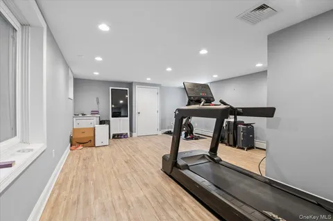 $1,999,000 | 12 Hampton Road, Port Washington, NY 11050