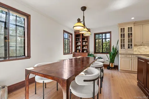 $1,999,000 | 12 Hampton Road, Port Washington, NY 11050