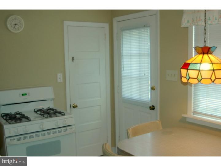 808 East Main Street Maple Shade, NJ 08052 - Photo 6 of 15 Kitchen