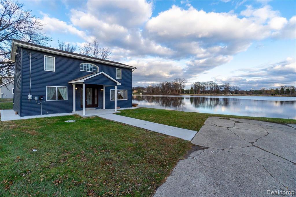 3545 Union Lake Road Commerce Township, MI 48382 - Photo 3 of 56
