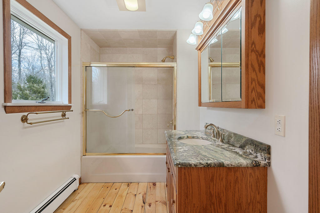 11 Roos Hill Road Freeport, ME 04032 - Photo 30 of 47 031_11_roos_hill_dr27