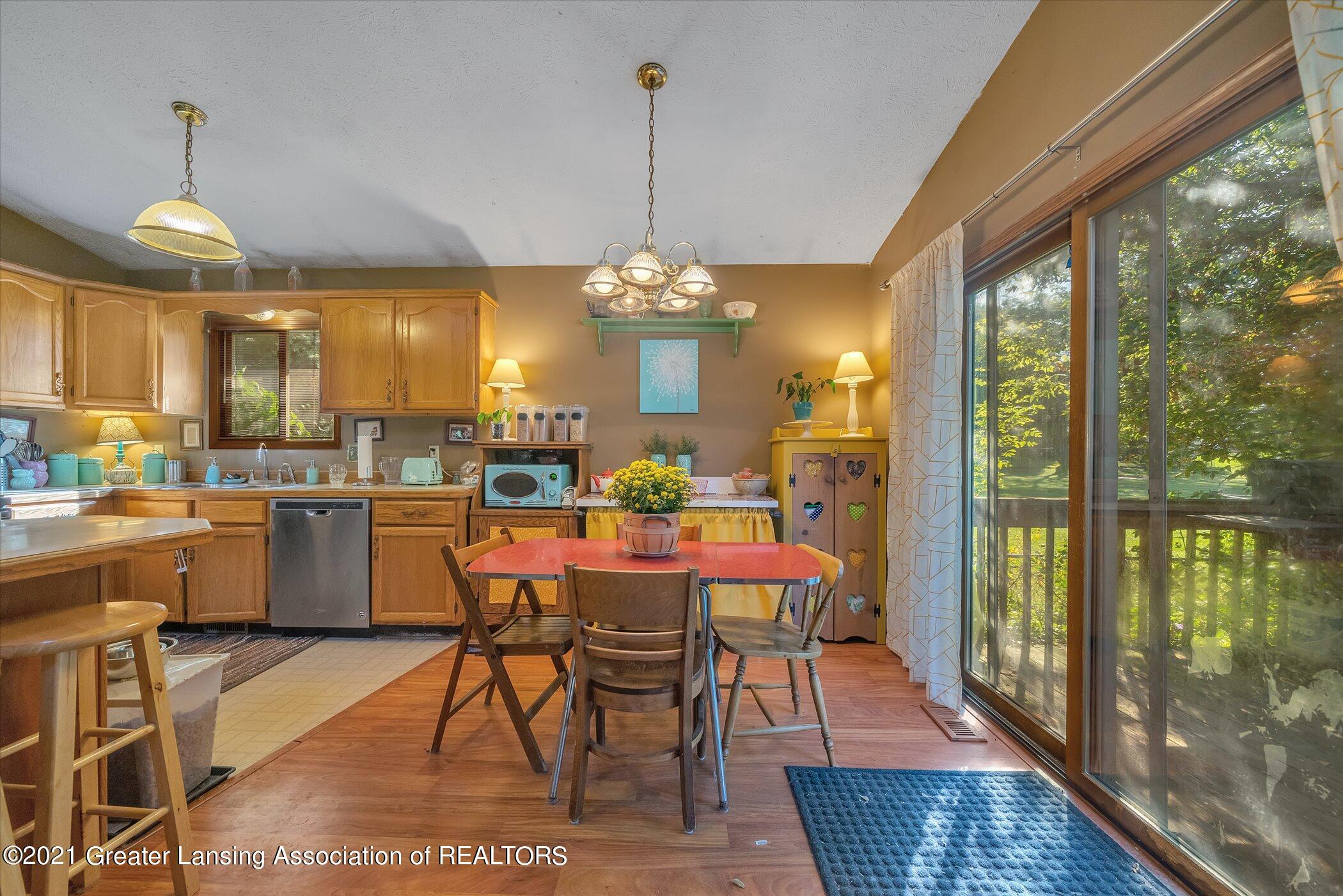 6079 Bishop Road Lansing, MI 48911 - Photo 7 of 34 09-6079-Bishop-Rd-WindowStill-Real-Estat