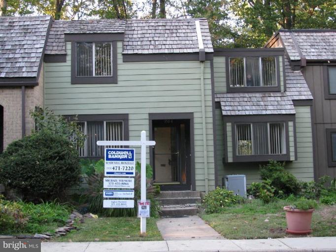 1504 Farsta Court Reston, VA 20190 - Photo 1 of 25 Front View