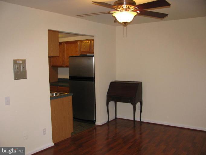 1504 Farsta Court Reston, VA 20190 - Photo 2 of 25 Dining Room