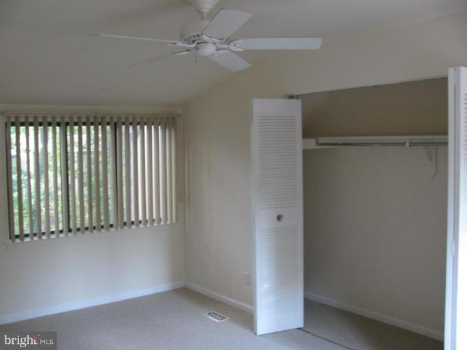 1504 Farsta Court Reston, VA 20190 - Photo 11 of 25 Bedroom #1