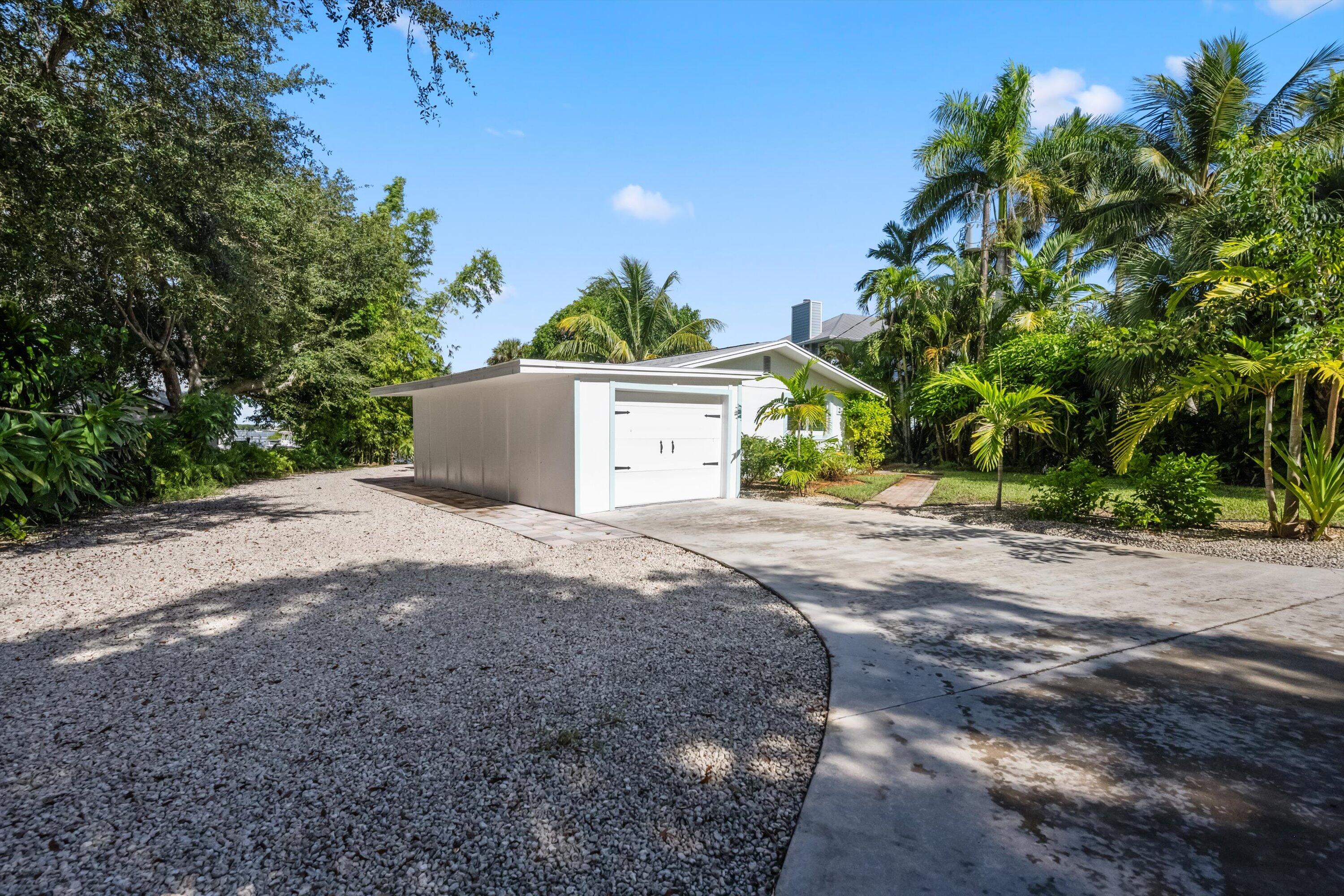 1408 Southwest Palm City Road Stuart, FL 34994 - Photo 29 of 30 29-DSC_5499