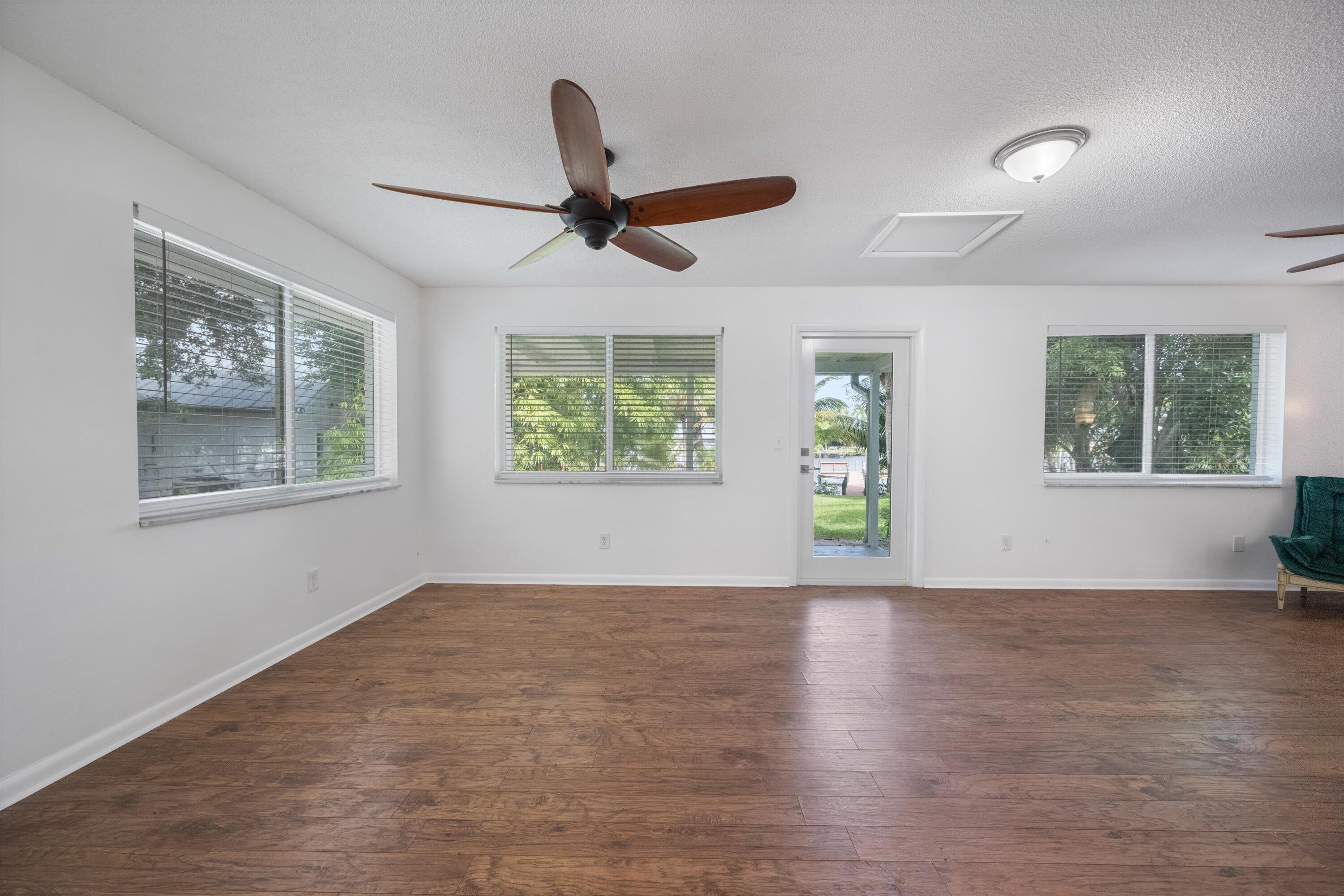 1408 Southwest Palm City Road Stuart, FL 34994 - Photo 7 of 30 07-DSC_5375