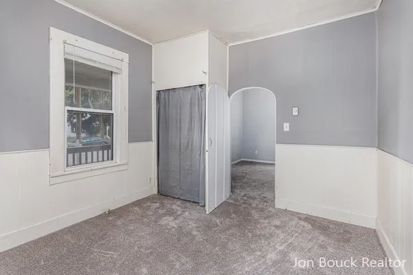 $162,500 | 907 East Lincoln Street, Mount Pleasant, MI 48858