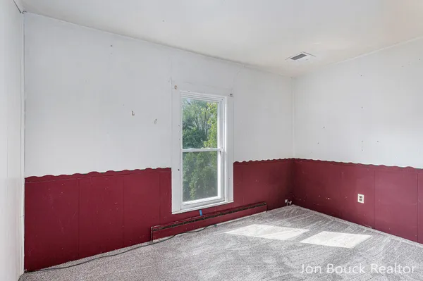 $162,500 | 907 East Lincoln Street, Mount Pleasant, MI 48858